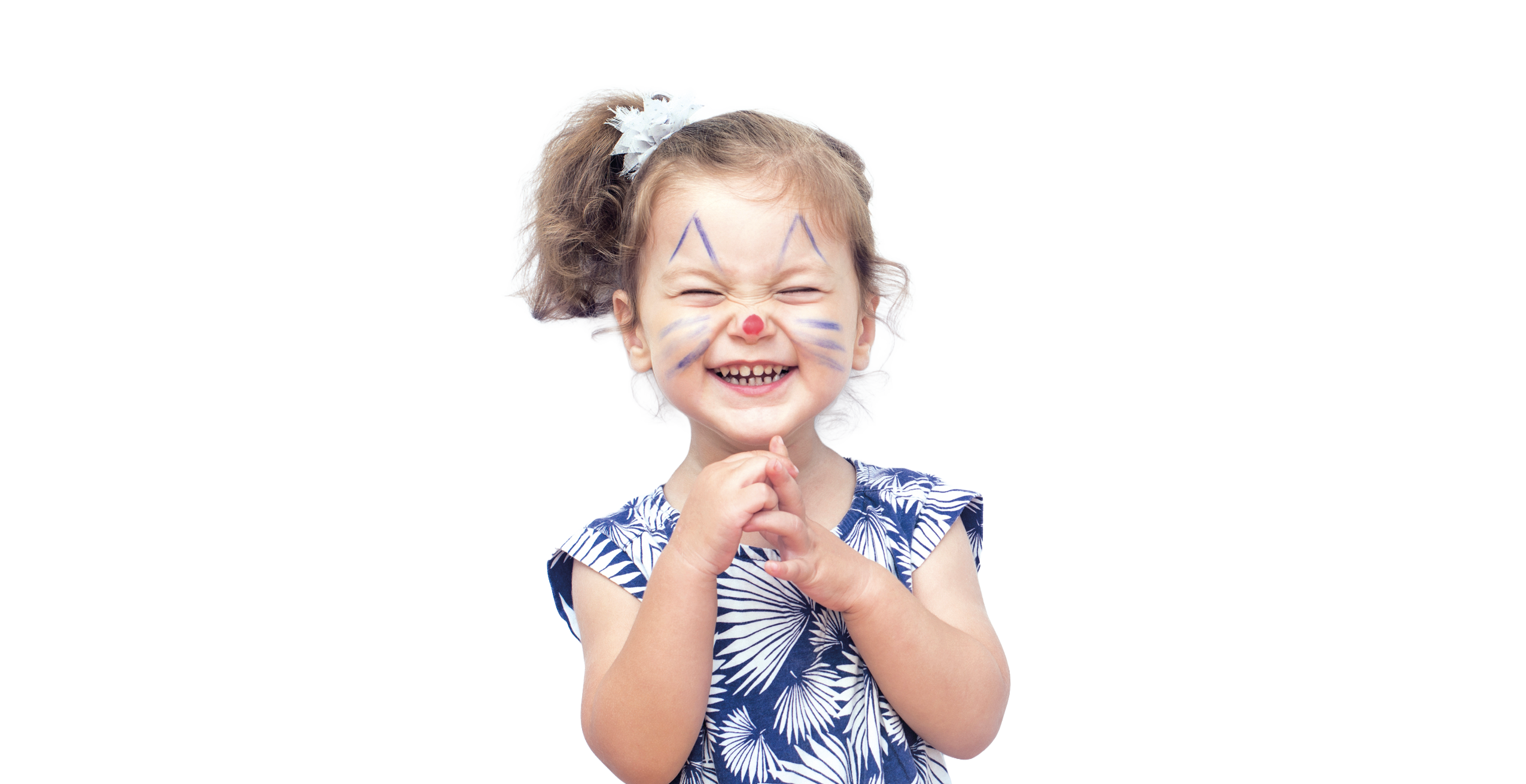 Stockfoto von einem fröhlich geschminkten jungen Mädchen.